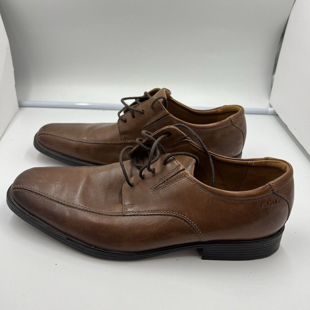 Men's size 12 CLARKS Tilden Walk Oxford Dress Shoe Dark Tan Leather Casual